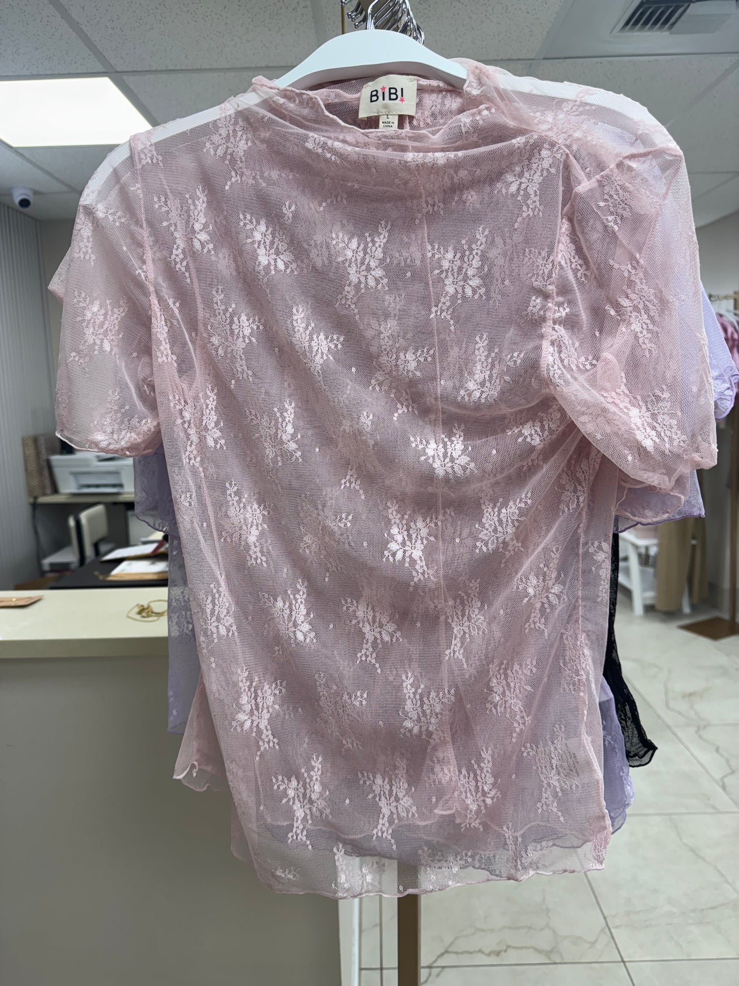 Pink lace short sleeve lace top