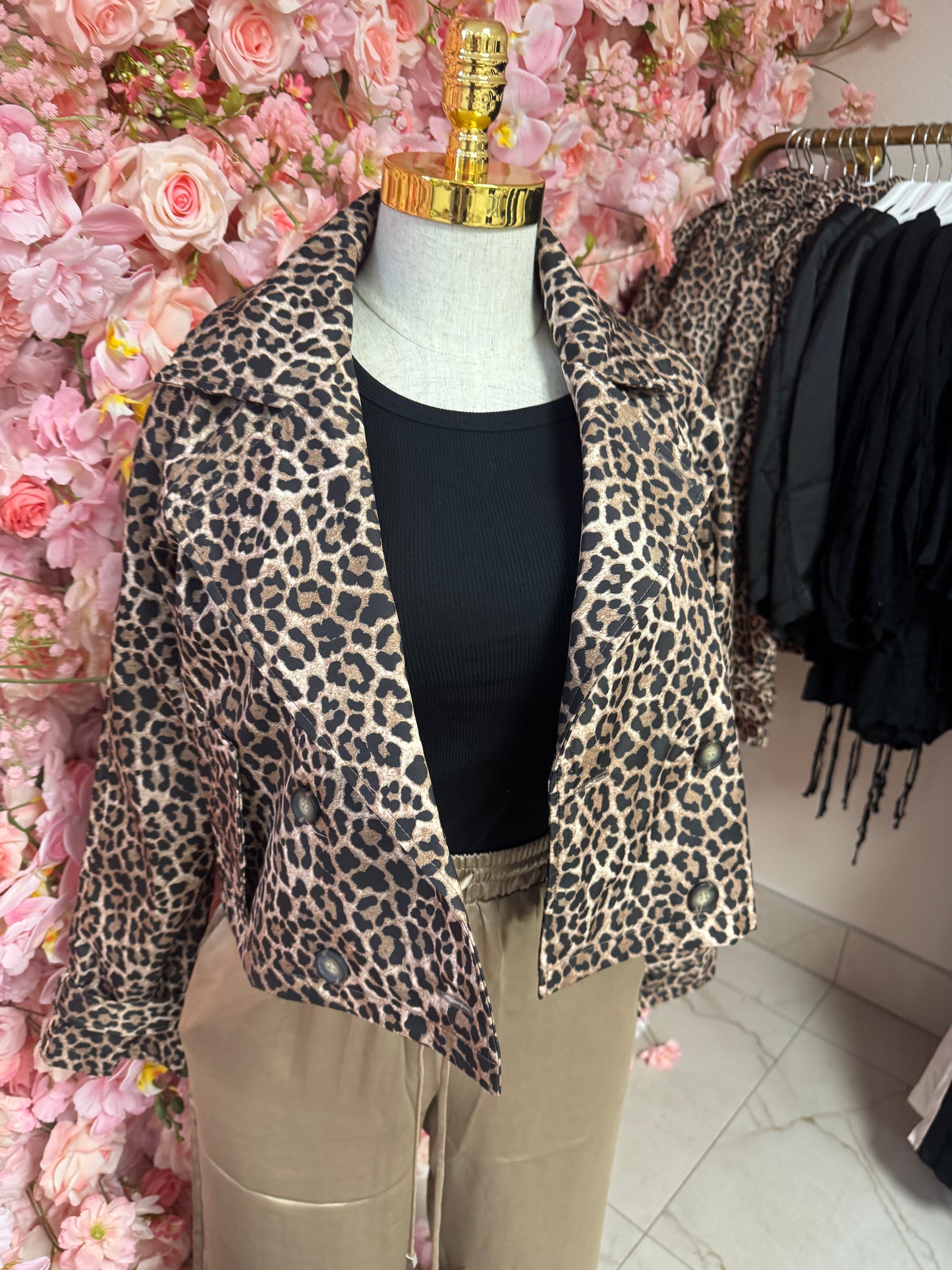 Cheetah cropped trench