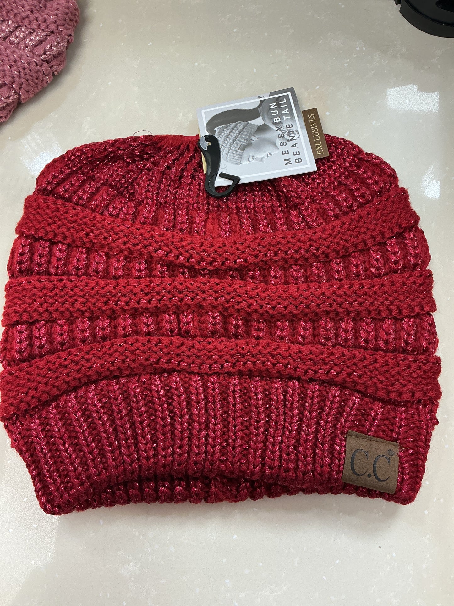Red shimmer hat