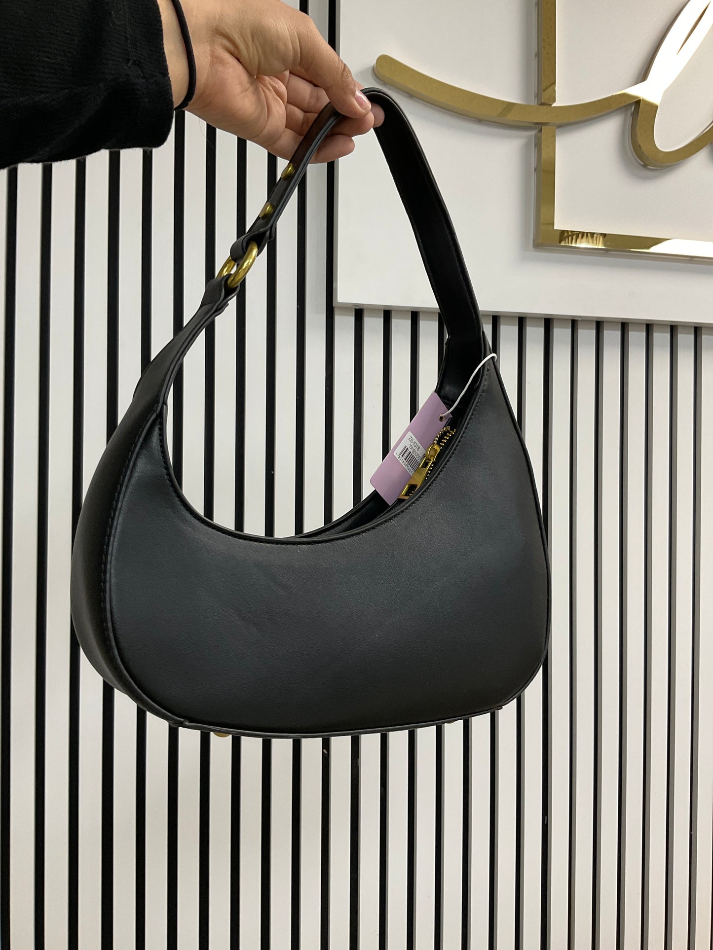 Black shoulder bag