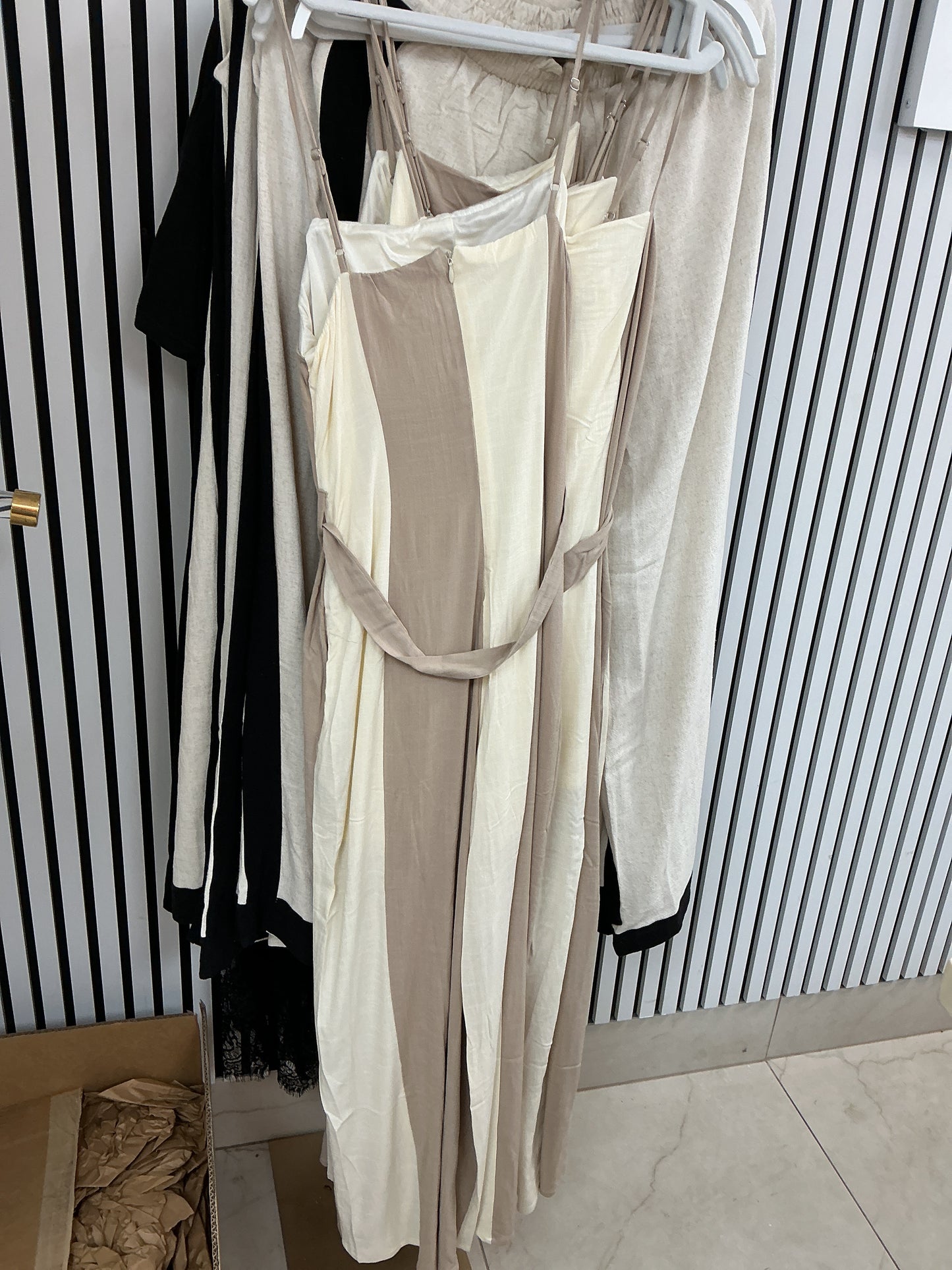 White and beige jumper