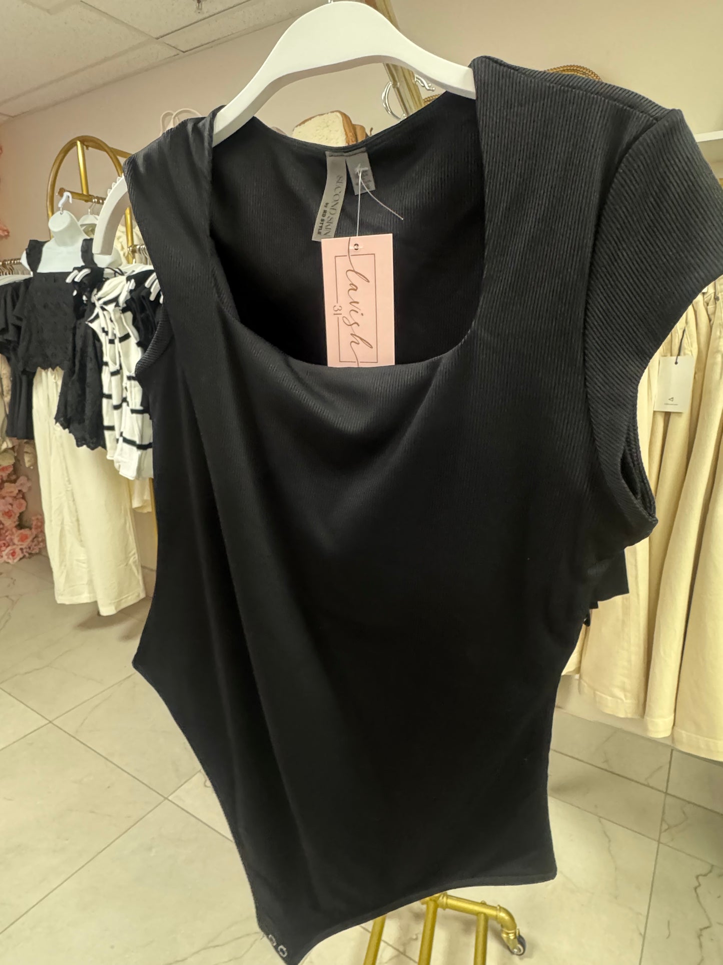Ribbed rounded fitted bodysuit