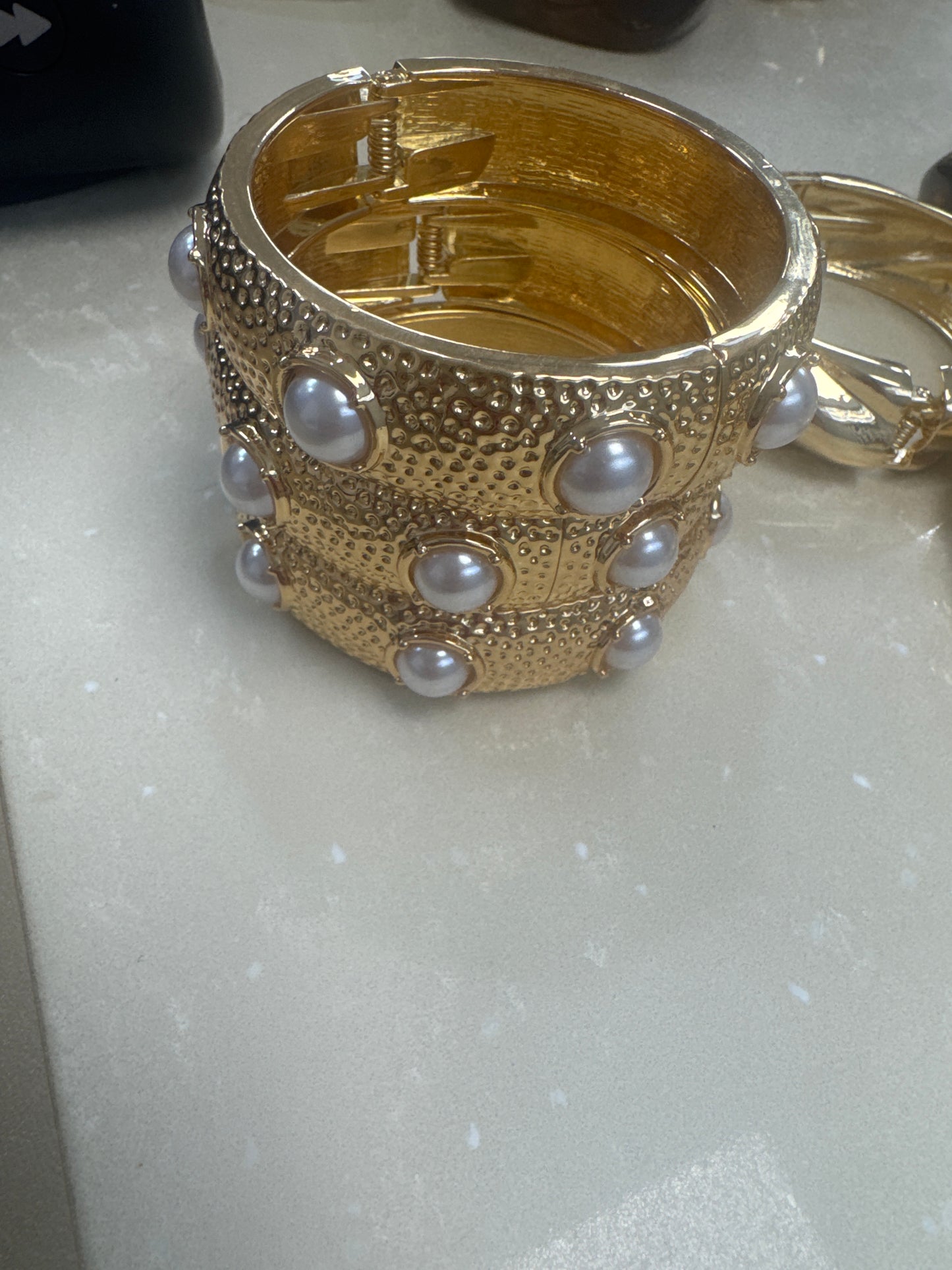 Perl gold bracelet