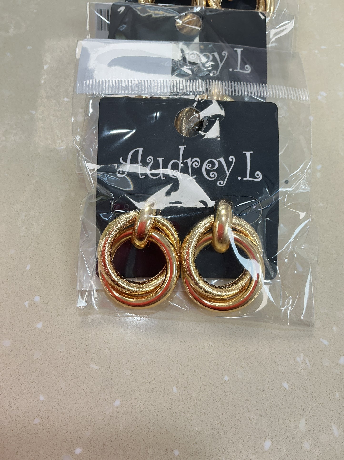 Gold knot earrings