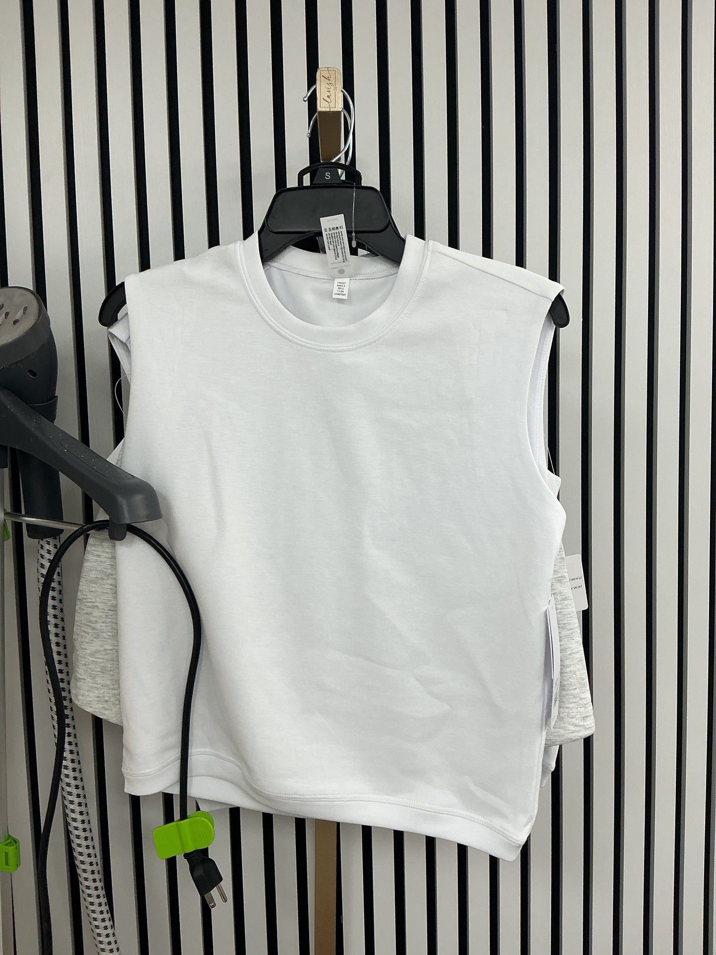 White and grey set