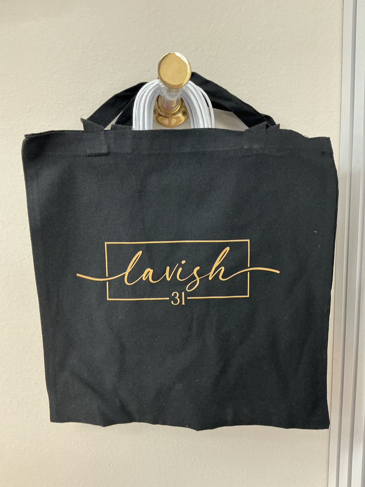 Lavish tote
