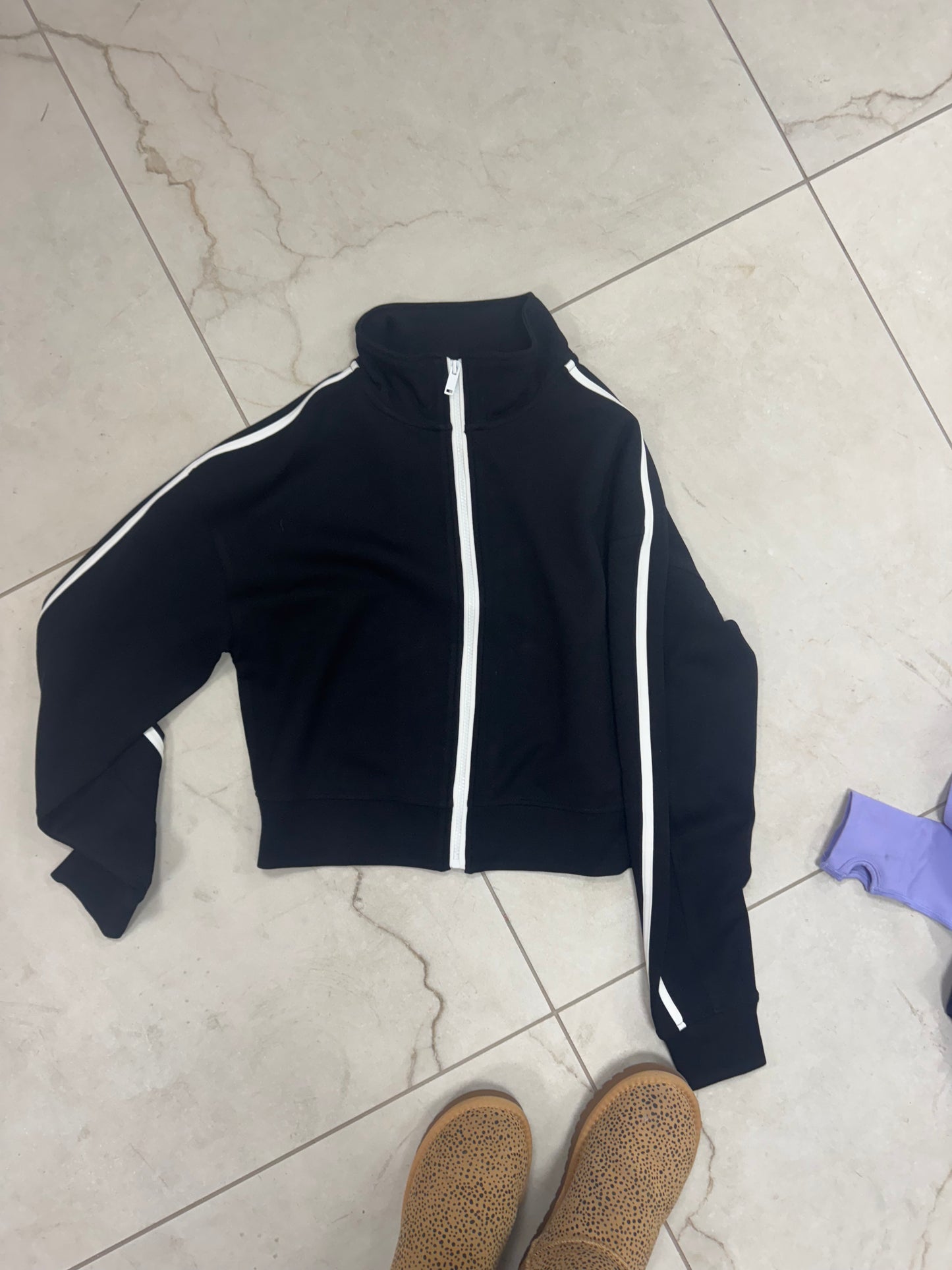Black light coat with white stripe-zip active wear
