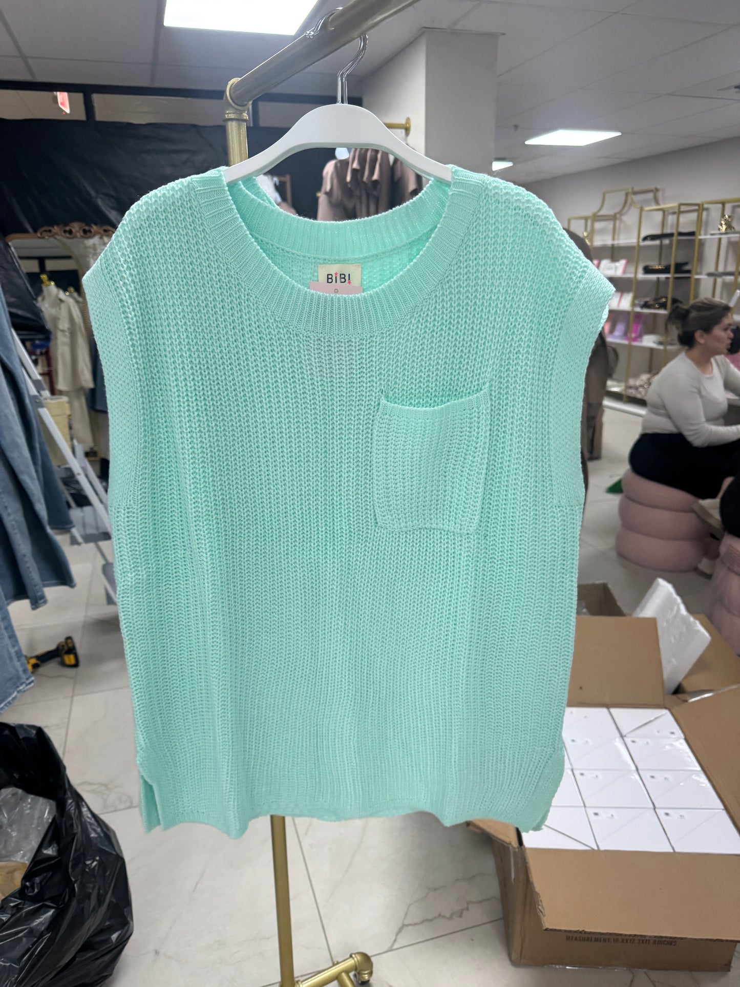 Knitted pocket top