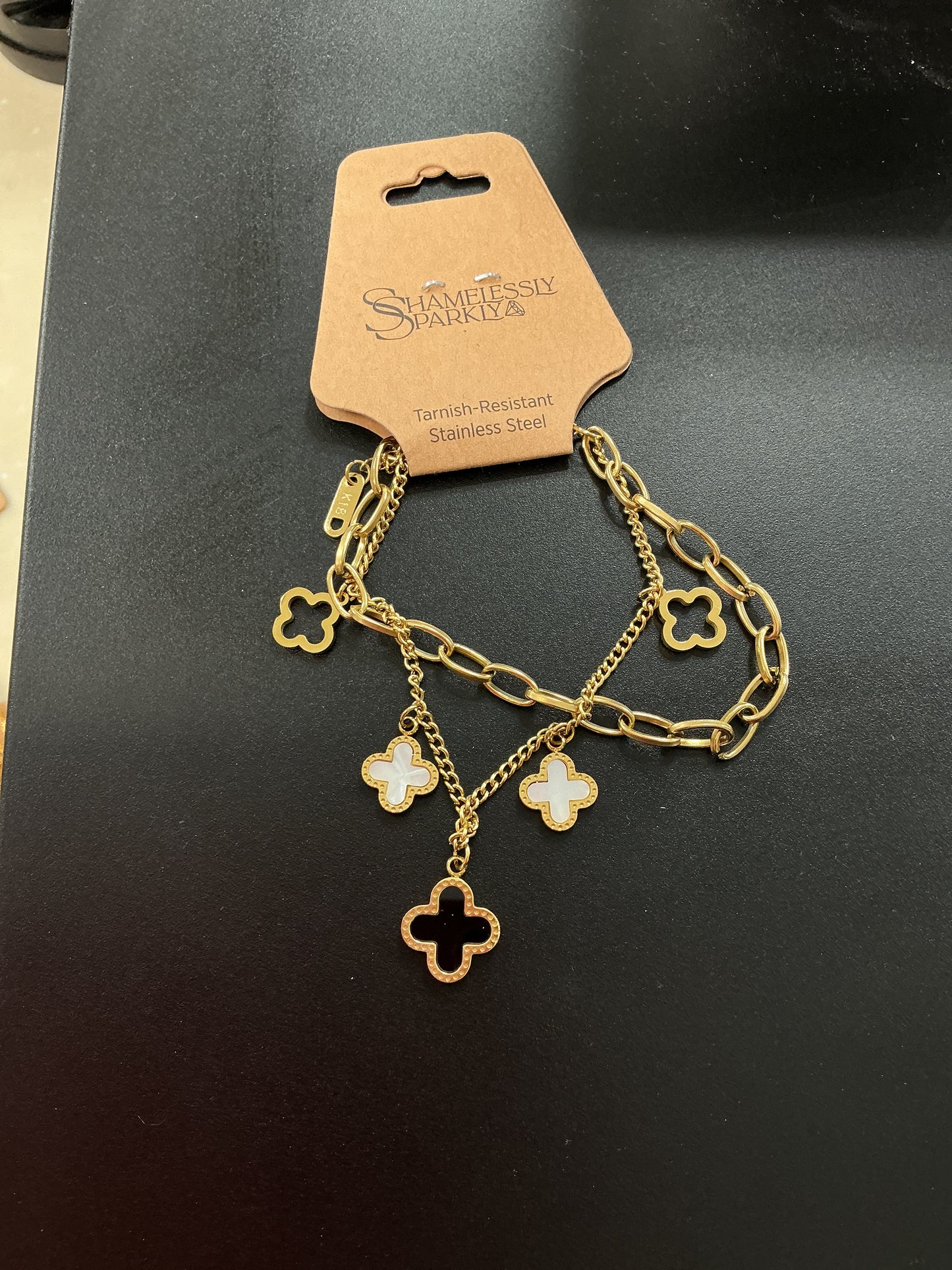 Clover charm bracelet