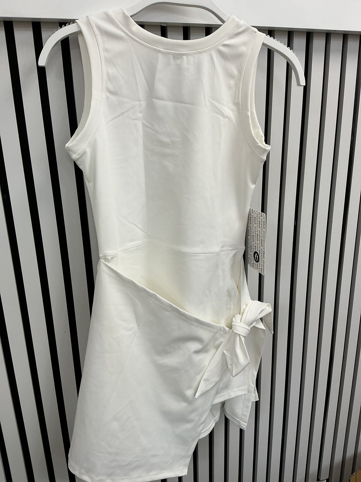 White tenis dress with bow