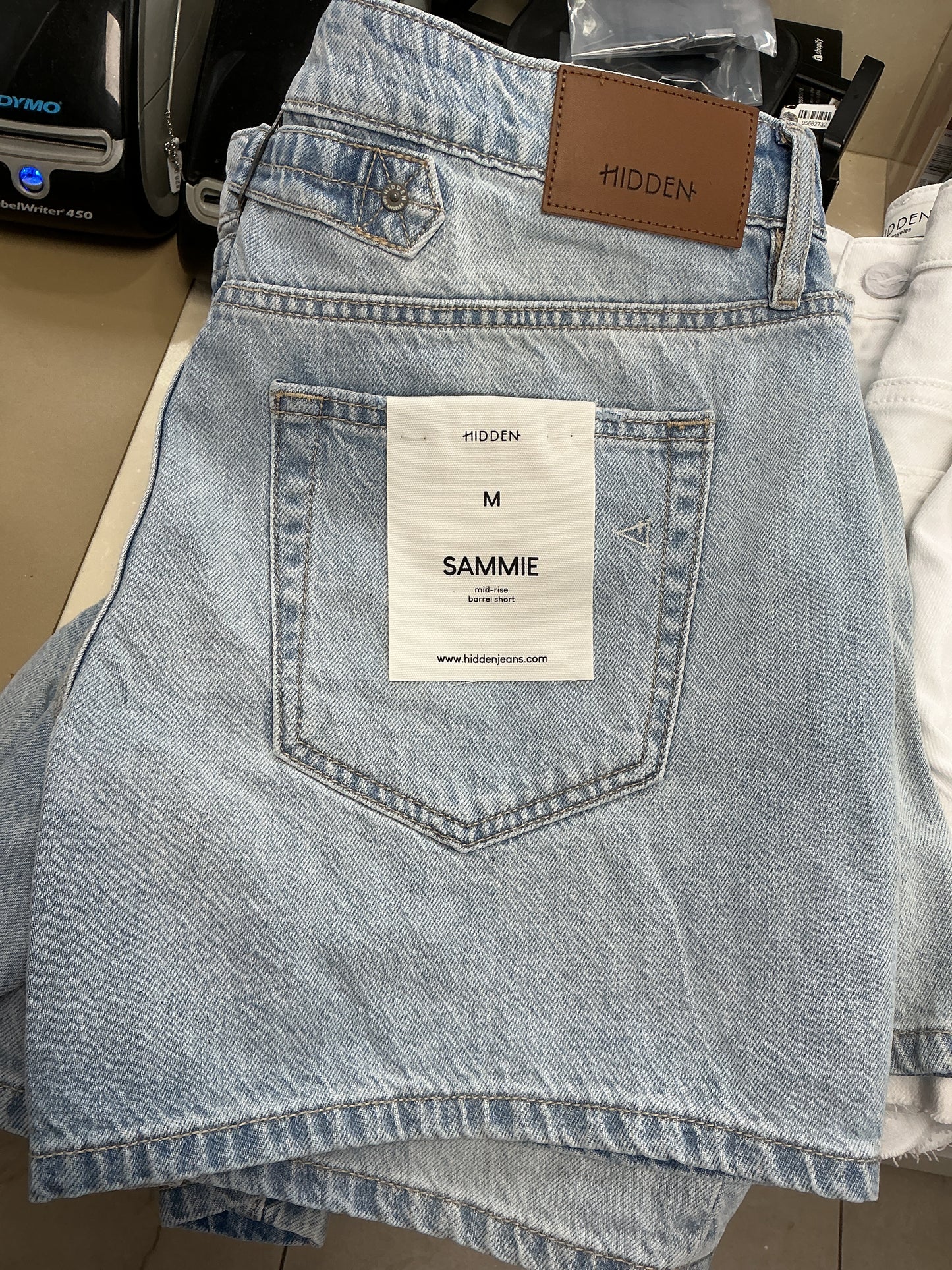 Light wash Sammie shorts