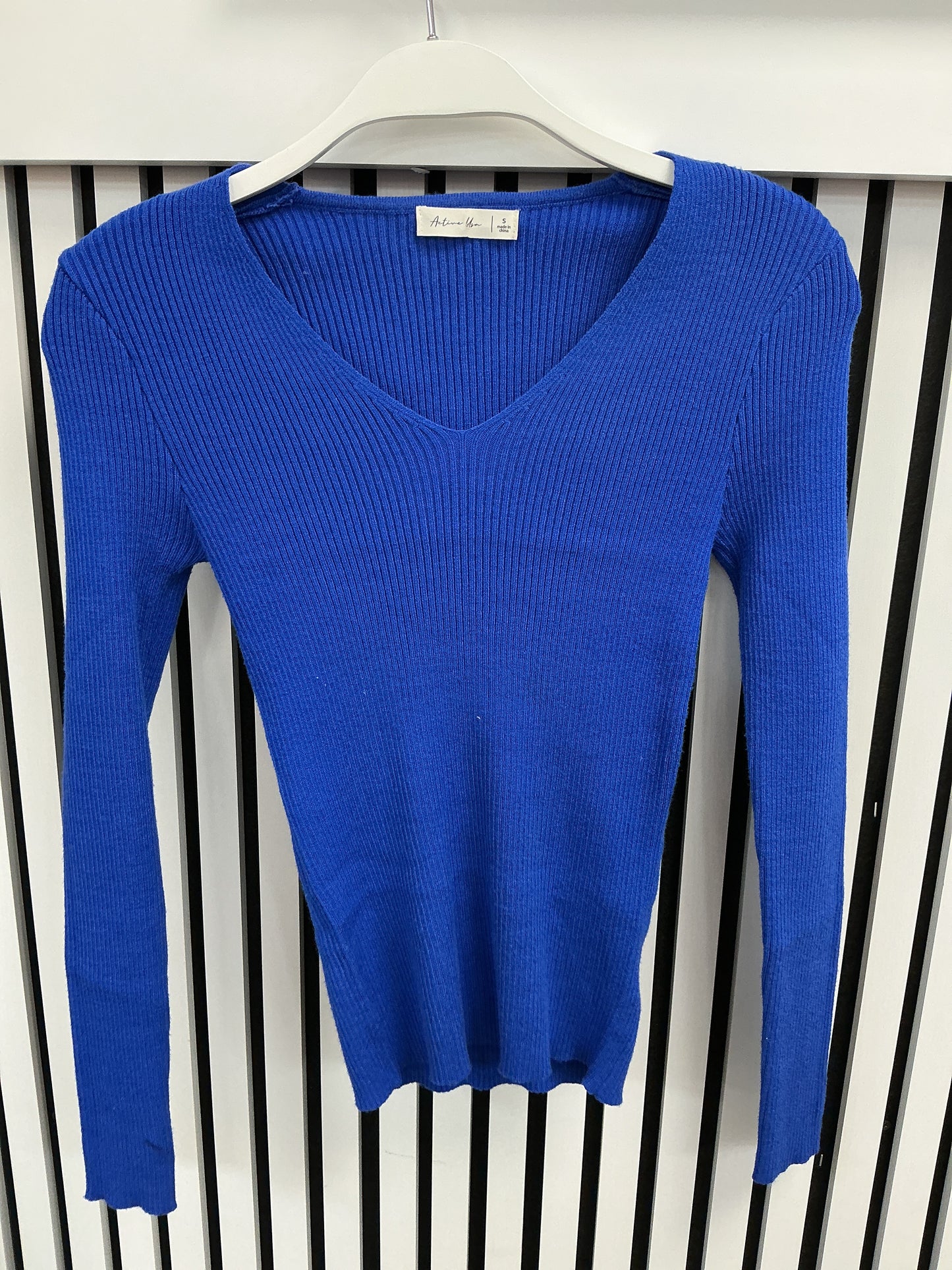 Cobalt blue ribbed top