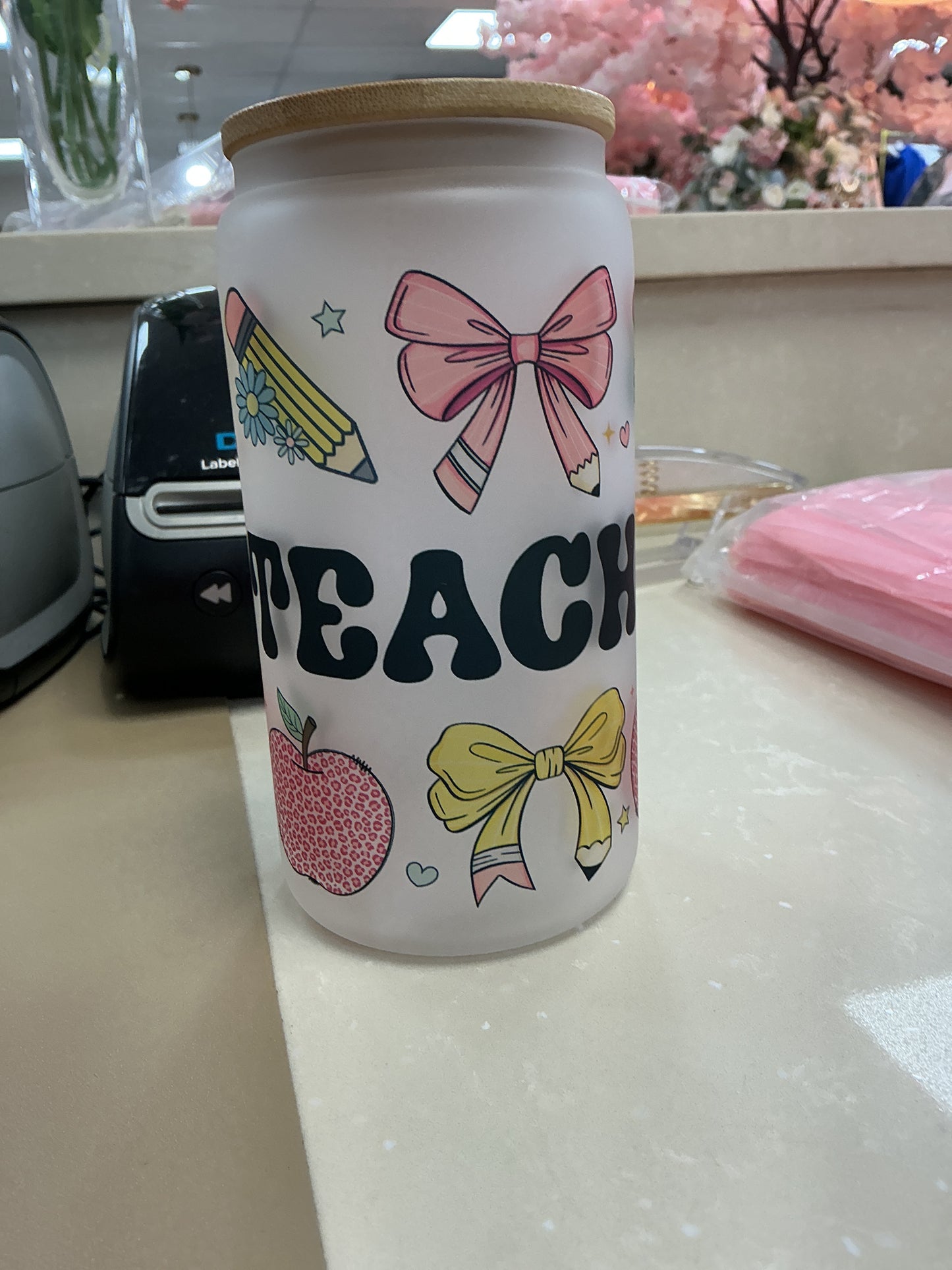 Teacher bow 16oz
